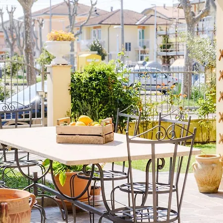 Riviera Collection - Le Rose Suites