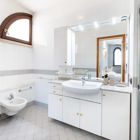 Riviera Collection - Le Rose Suites 4*