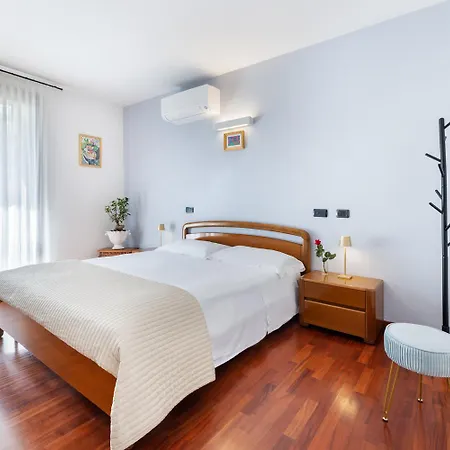 Bed & Breakfast Riviera Collection - Le Rose Suites 4*