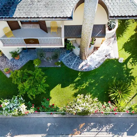 Le Rose - E Breakfast A 5 Min Dal Mare E Misano World Circuit ミザーノ・アドリアーティコ