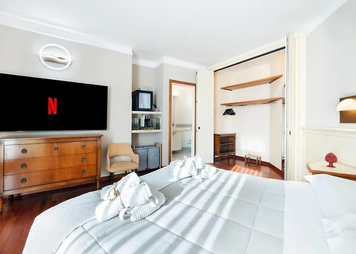 Le Rose Mwc - Riviera Collection