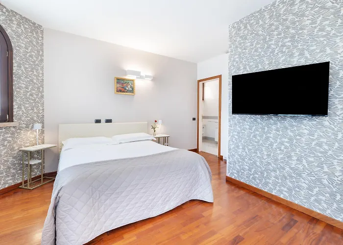 Le Rose Suites - Misano Circuit And Beach 4*